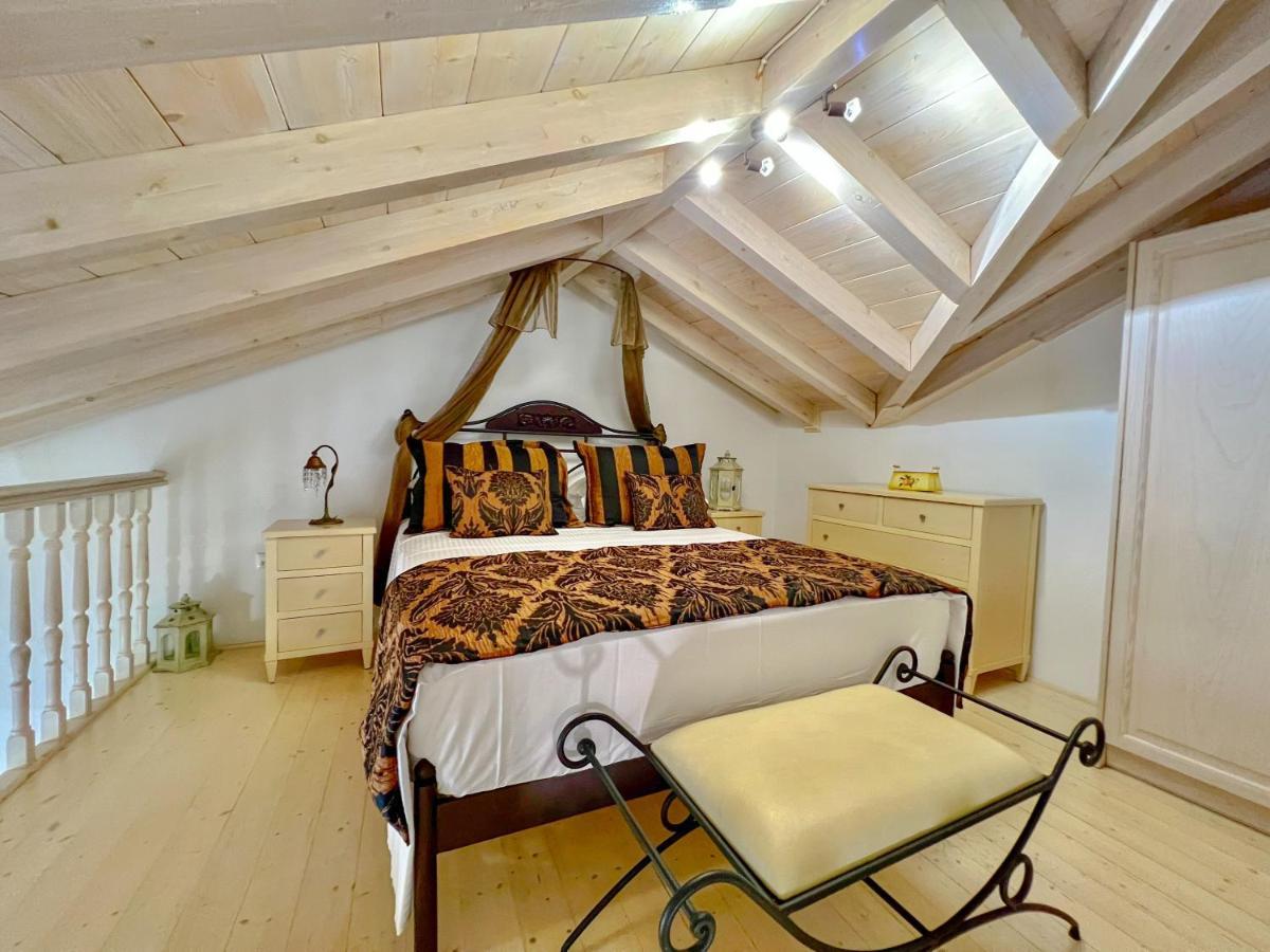 הידרה Portadelmare Deluxe Suites מראה חיצוני תמונה