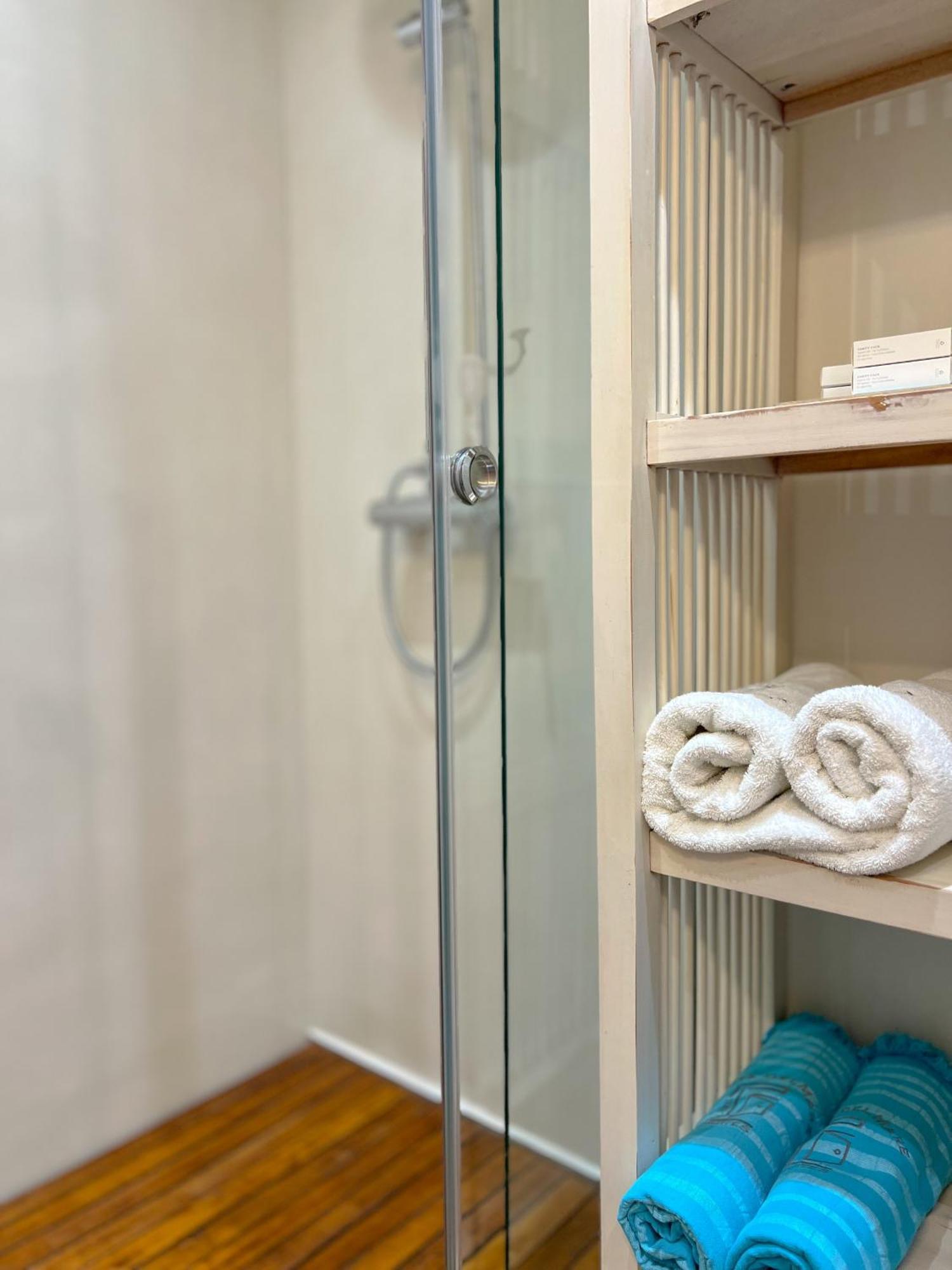 הידרה Portadelmare Deluxe Suites מראה חיצוני תמונה
