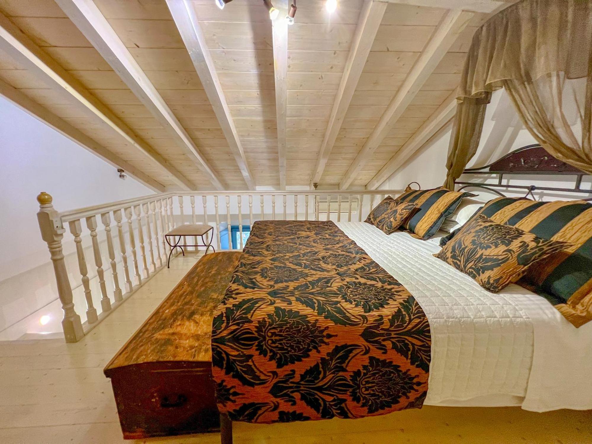 הידרה Portadelmare Deluxe Suites מראה חיצוני תמונה